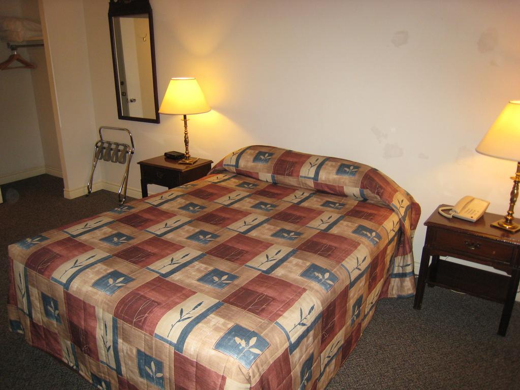 Downtowner Motor Inn Creston Chambre photo