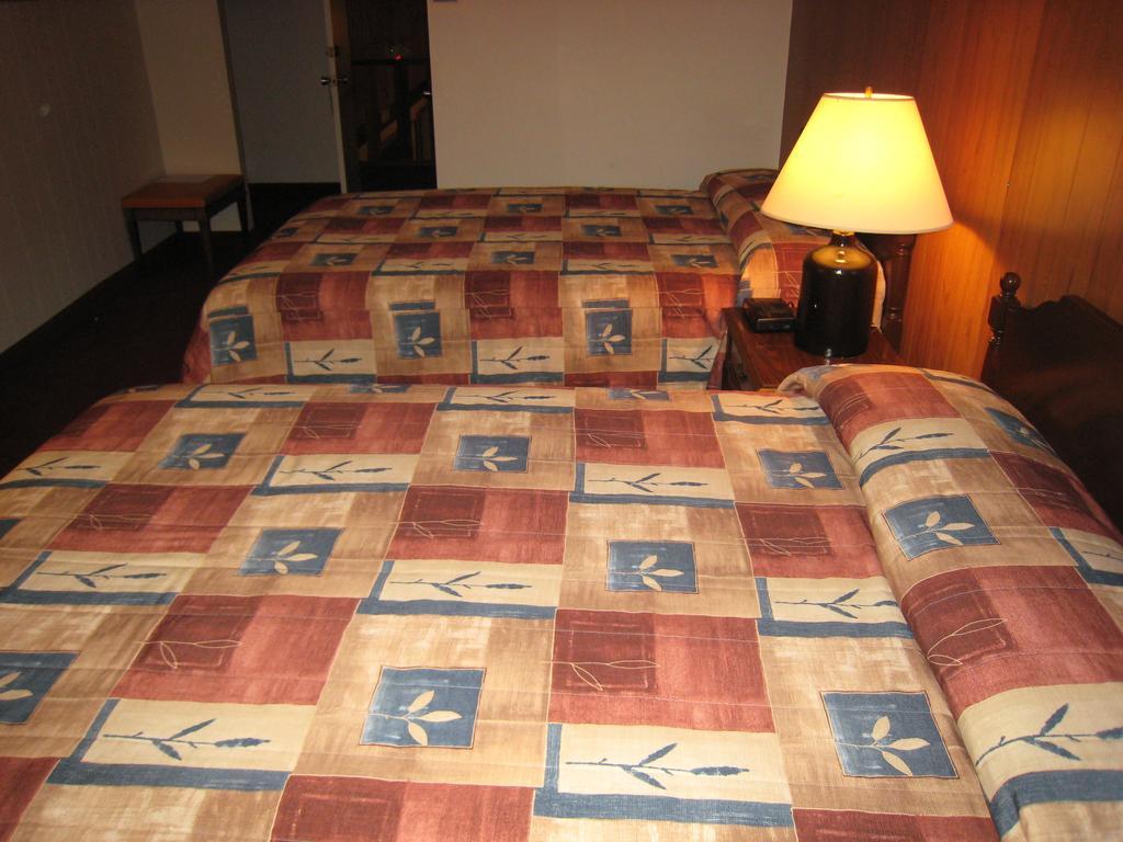 Downtowner Motor Inn Creston Chambre photo