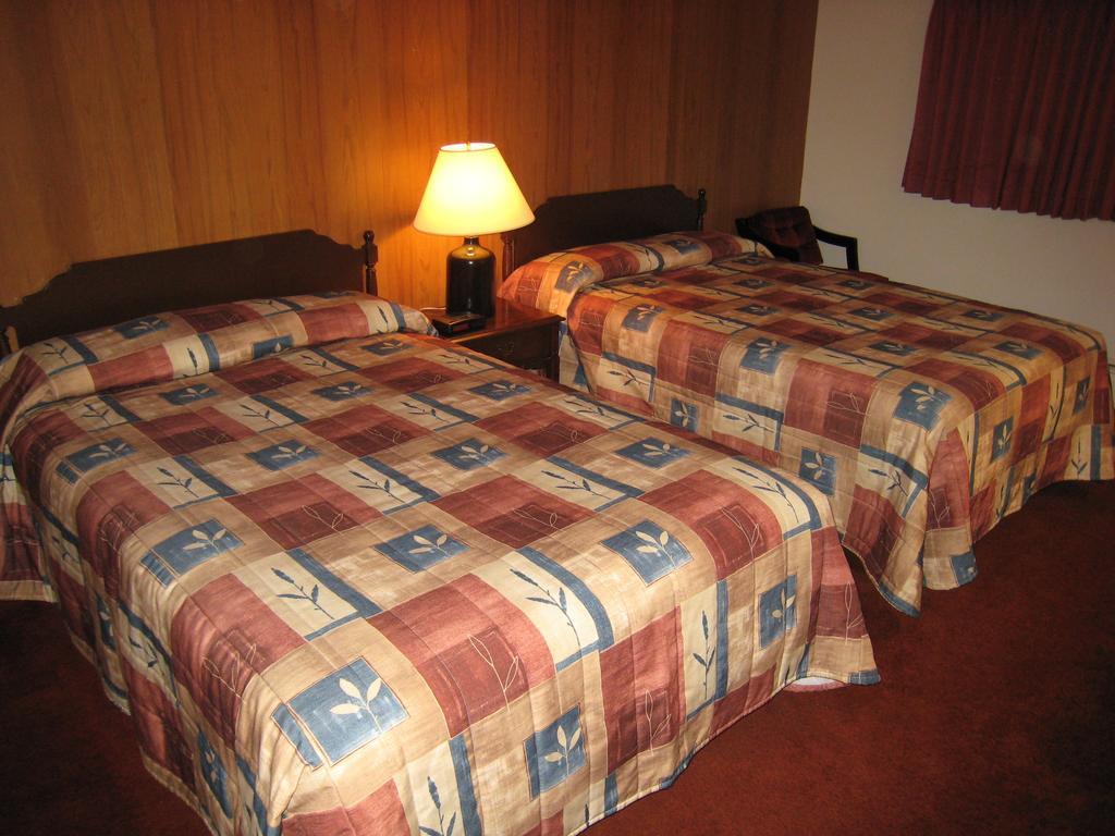 Downtowner Motor Inn Creston Chambre photo