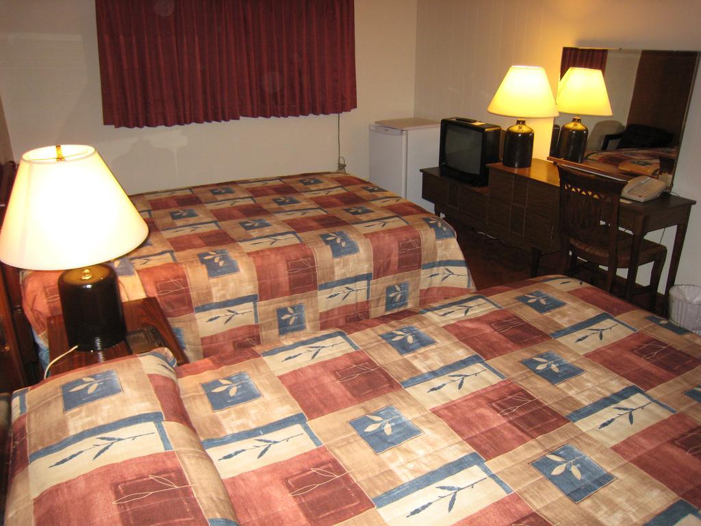 Downtowner Motor Inn Creston Chambre photo