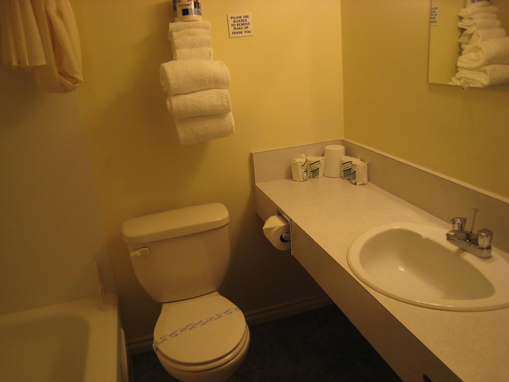 Downtowner Motor Inn Creston Chambre photo